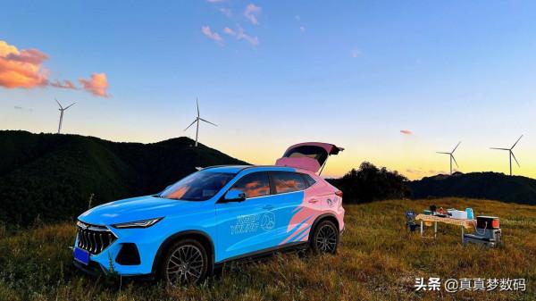 旅行家的專業裝備：電小二太陽能戶外電源2200+800W太陽能套裝