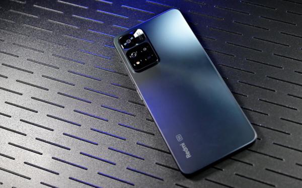 年底送父母什麼手機？首選這3款，配置強悍價格不高