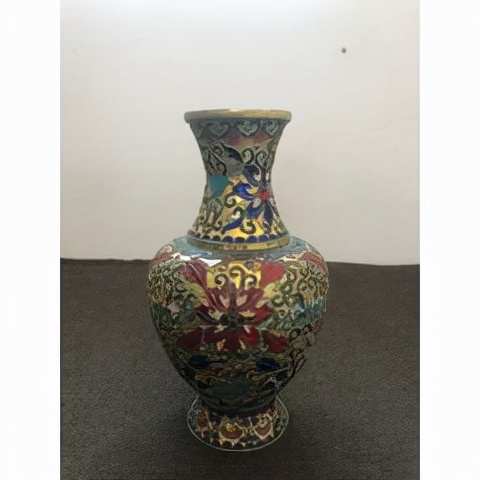 娛樂圈小花之爭，85還在演偶像劇，90未成氣候，95顏值花美貌驚人