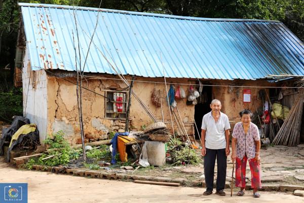 我今年86歲,解放前當長工,分了地主家3間土房,娶妻生子一輩子 我今年86歲,解放前當長工,分了地主家3間土房,娶妻生子一輩子