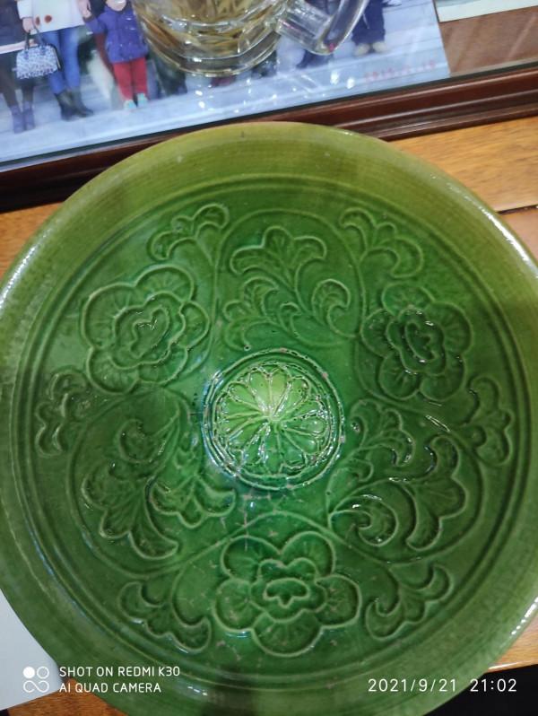契丹遼上京窯蓮瓣印花綠釉碗公元1100-1125年作品_國寶級