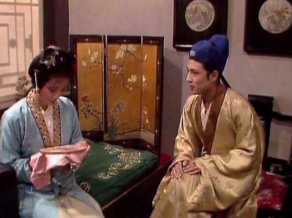 《紅樓夢》“烏進孝送租”說明了什麼? 《紅樓夢》“烏進孝送租”說明了什麼?