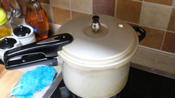 電飯煲不給力？高壓鍋太危險？二合一產品或許能解決我們的痛點