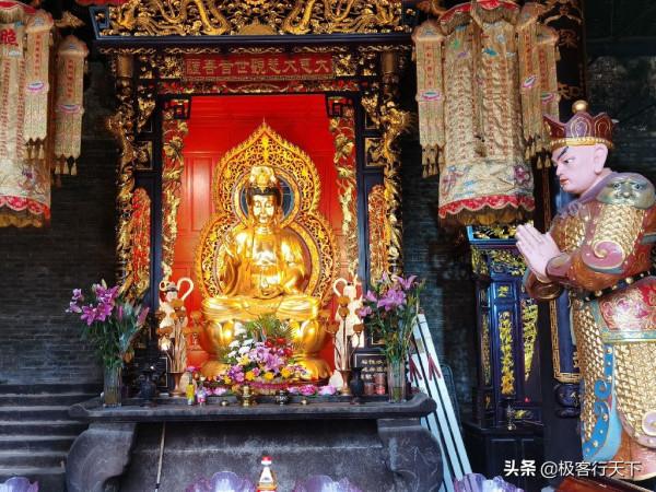 蘆苞祖廟，儒釋道三教合一，位列廣東三大古廟之一