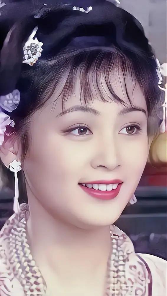 年輕的陳紅太美，古裝驚為天人，看看她到底有多美？