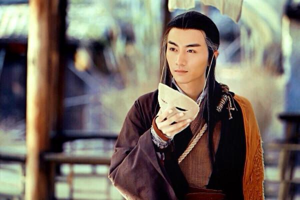 神鵰後傳：她是楊過第三任老婆，把郭靖外孫養大，為楊過生三子