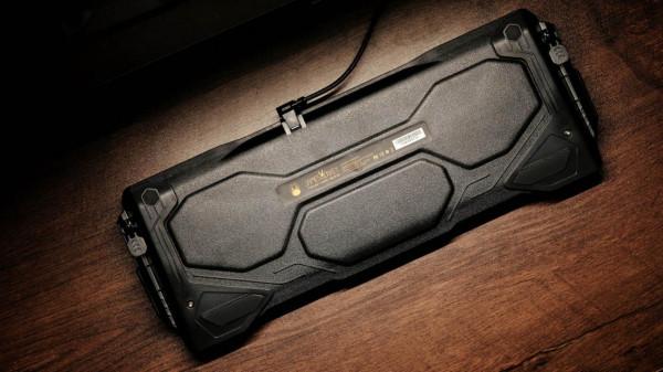 賤驢鍵鼠套裝：高顏值有RGB還能換軸，玩遊戲太香了