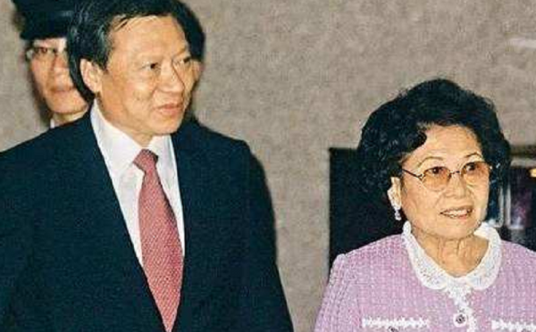 身價七百億的中國第一包租婆:收租年入兩百億,3子卻為錢內訌 身價七百億的中國第一包租婆:收租年入兩百億,3子卻為錢內訌