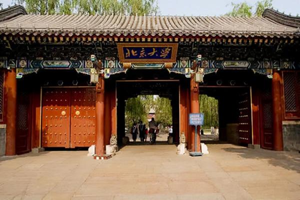 98歲在3年“謊言”中離世：愛妻承諾比他晚離去，不料只能食言