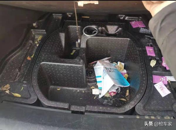 14秒破百，這輛售價37萬的電動車開四年只剩6萬，買它圖啥？