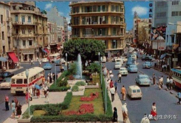 1976年的伊拉克首都巴格達，車水馬龍，繁華程度不輸歐美