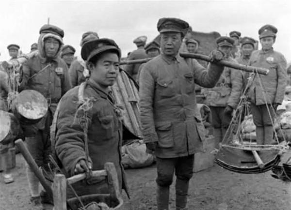 敵軍營長被解放軍戰士活捉,仔細一看,由驚到喜:是自己親外甥 敵軍營長被解放軍戰士活捉,仔細一看,由驚到喜:是自己親外甥