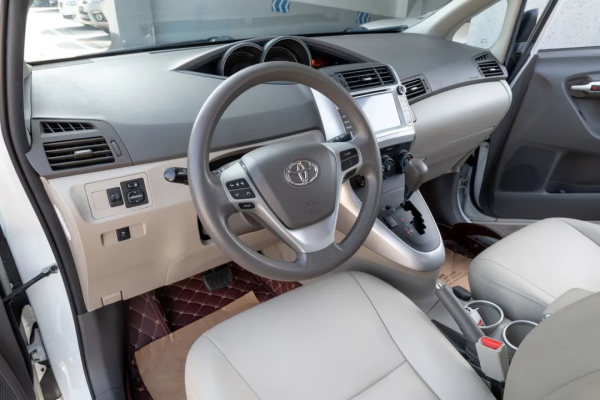 8萬多買豐田逸緻,樸實無華背後是承載全家的重任 8萬多買豐田逸緻,樸實無華背後是承載全家的重任