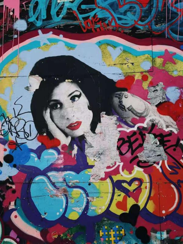 橫店20萬群演狼狽現狀:90%高中沒畢業,美女光棍遍地,月入三千 橫店20萬群演狼狽現狀:90%高中沒畢業,美女光棍遍地,月入三千