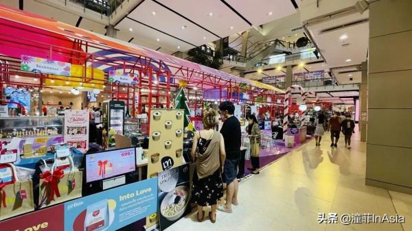 Central World盛裝迎聖誕！Merry Christmas