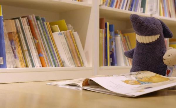 胡歌《但是還有書籍》，繪本不能征服王國，但它守護孩子的童心