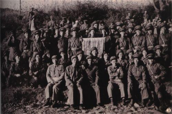 三大王牌集團軍,都是由哪個軍發展過來的,首任軍長又是誰 三大王牌集團軍,都是由哪個軍發展過來的,首任軍長又是誰