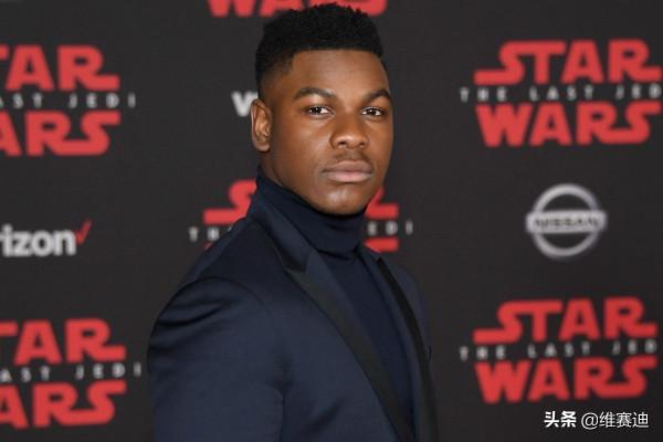 黑人演員拍攝途中無故離開,製作方卻表示:我們不敢起訴他 黑人演員拍攝途中無故離開,製作方卻表示:我們不敢起訴他