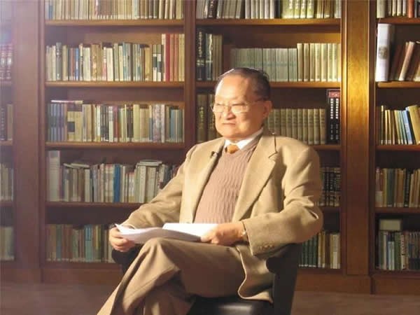 金庸前妻朱玫：事業上的女強人，婚姻中的失意者，生四孩敗給小三