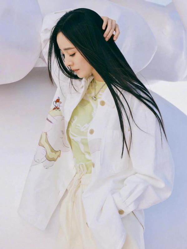 近日大事盤點：黃子韜的頭像是徐藝洋？李靚蕾釋出宣告