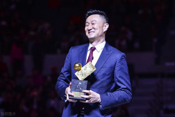 杜鋒讓將讓車，是給師傅面子？還是看輕上海隊？