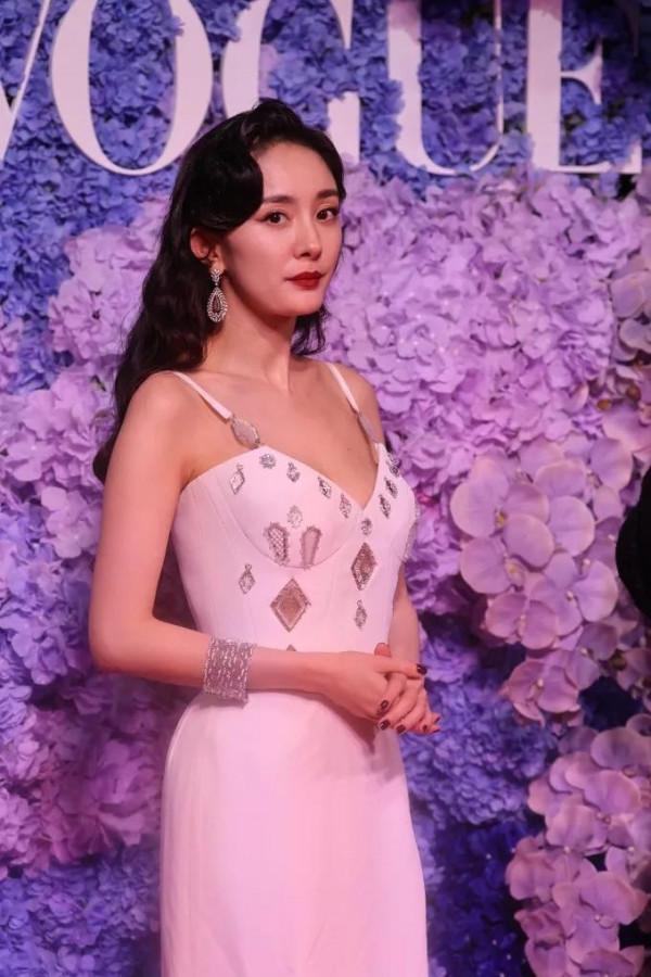 女星的時尚現場，大冪冪是必不可缺的