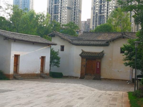 昆明聞一多公園：深遂歷史文化與幽靜景觀交融互動的休閒運動場所