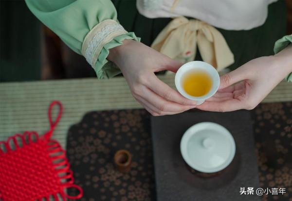 如何在家擺一張有年味兒的茶席？這5句口訣快碼起來