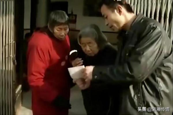 兒子找到失蹤9年的父親，揭開了母親隱瞞的真相，卻打破了團圓夢