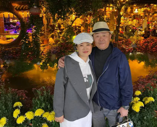 一手提攜周立波，稱兄道弟23年卻被“踢開”，關棟天：我不後悔