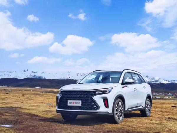 自駕川西 | 無懼暴雪、山路，與風光新580邂逅最美雪山