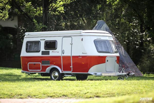 精緻的德系拖掛房車，復古又實用，年輕人喜歡的TA都有，真愛了