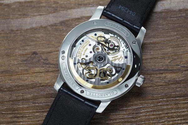 一款德系大日曆,定價接近17萬,為什麼懂行的人還說它便宜? 一款德系大日曆,定價接近17萬,為什麼懂行的人還說它便宜?