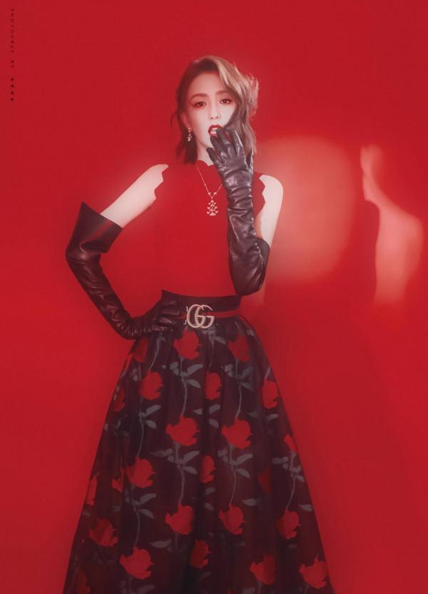 佟氏七寶車,麗日坐高閣,婭相兼尤美,粉紅女郎佟麗婭 佟氏七寶車,麗日坐高閣,婭相兼尤美,粉紅女郎佟麗婭