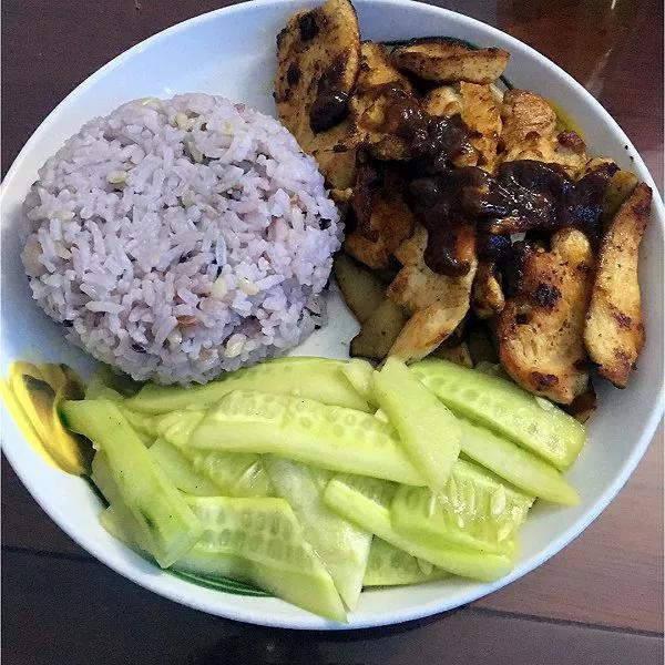 帶兩個娃娃，200斤寶媽如何讓自己逆襲？