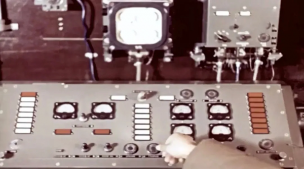 中國導彈核武器試驗時，有7個人留在僅距160米的站位上