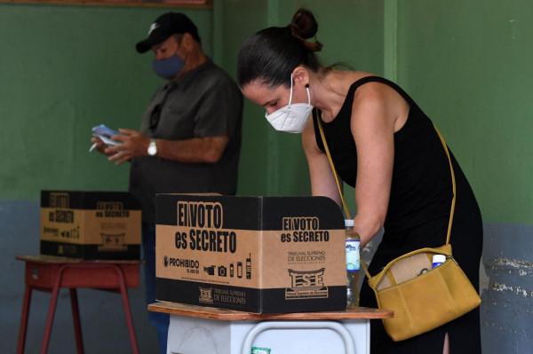 哥斯大黎加舉行總統和立法大會選舉