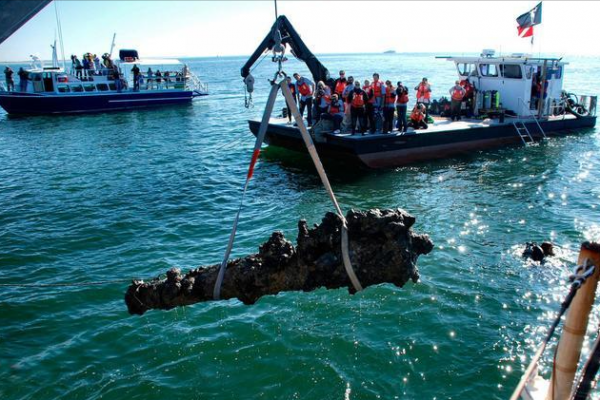 1987年南海發現800年神秘沉船,我國花費3億打撈,英國喊話我們的 1987年南海發現800年神秘沉船,我國花費3億打撈,英國喊話我們的