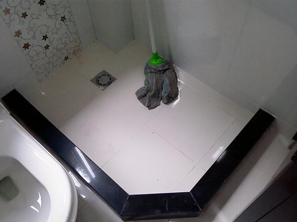 全家人都嫌棄，乾溼分離也做好了，衛生間裡為什麼還是溼噠噠的？