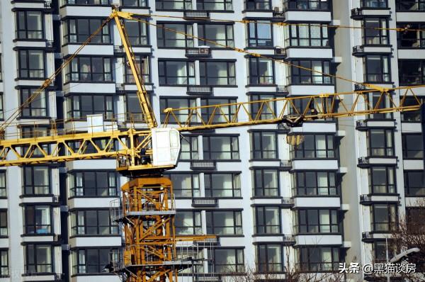 為何房價跌去40%依然無人敢買？購房者：上百萬利息不是鬧著玩的