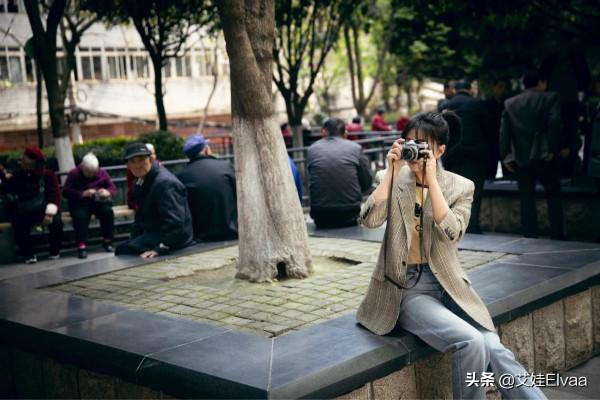 42歲殷桃真自律,穿露臍裝短褲深夜健身,這川字腹肌老戲骨裡少見 42歲殷桃真自律,穿露臍裝短褲深夜健身,這川字腹肌老戲骨裡少見