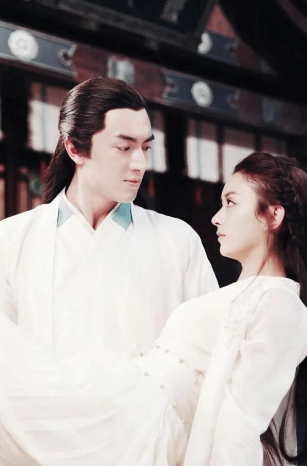 楚喬傳星月夫婦有愛瞬間,趙麗穎啥時候能把林更新撈上來是個問題 楚喬傳星月夫婦有愛瞬間,趙麗穎啥時候能把林更新撈上來是個問題