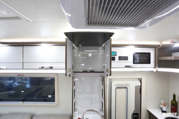 外觀辨識度高,內部佈局合理!實拍拓銳斯特海王星1號房車 外觀辨識度高,內部佈局合理!實拍拓銳斯特海王星1號房車