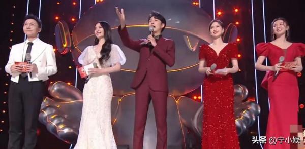 芒果臺“內部”晚會13位明星遭遇尷尬，意外暴露其3條生存現狀