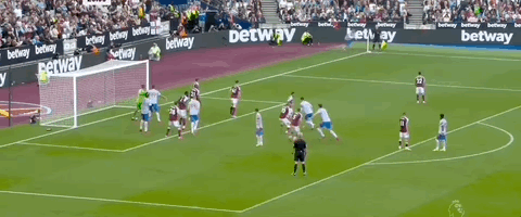 英超第5輪：C羅連場進球，林皇逆轉比分，鴨爸爸終場撲點拯救球隊