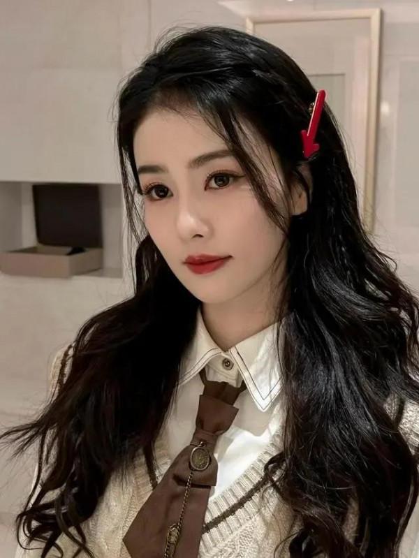 李沁和白鹿組圖