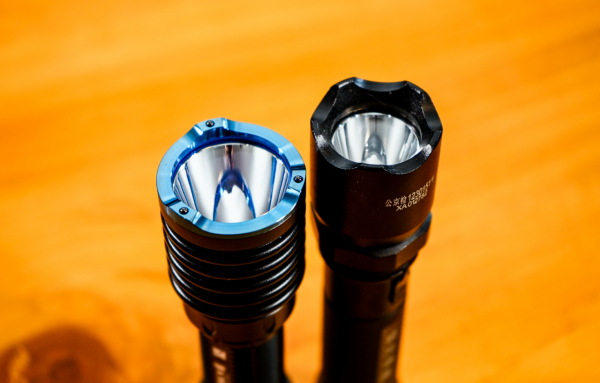 最純粹的戰術手電筒體驗如何？傲雷WARRIOR武士X3首發上手