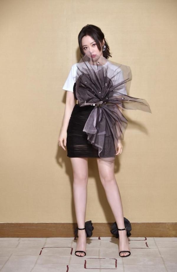 張靚穎高畫質寫真曝光,妝容精緻唯美,身材和顏值實力擔當 張靚穎高畫質寫真曝光,妝容精緻唯美,身材和顏值實力擔當