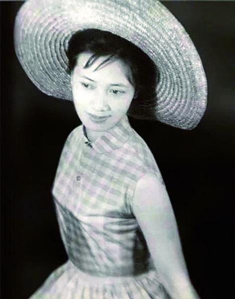 “歌壇聖女”朱逢博:30歲和老師閃婚,84歲守了老公骨灰13年 “歌壇聖女”朱逢博:30歲和老師閃婚,84歲守了老公骨灰13年