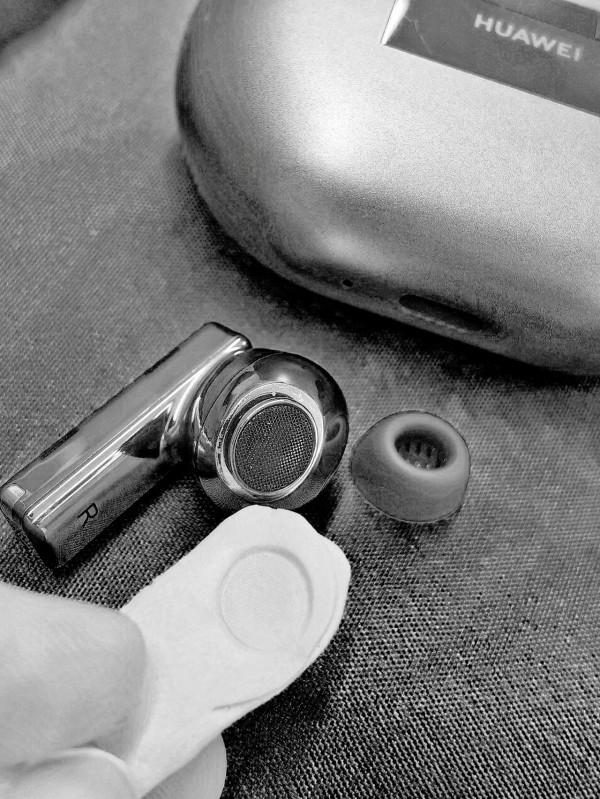 清潔耳機-FreeBuds Pro影響降噪的神秘網孔